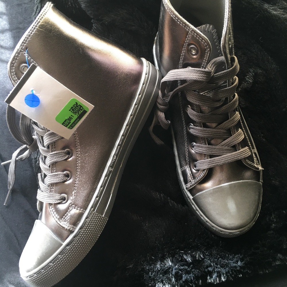 🕊Gray Qupid high tops - Picture 1 of 2